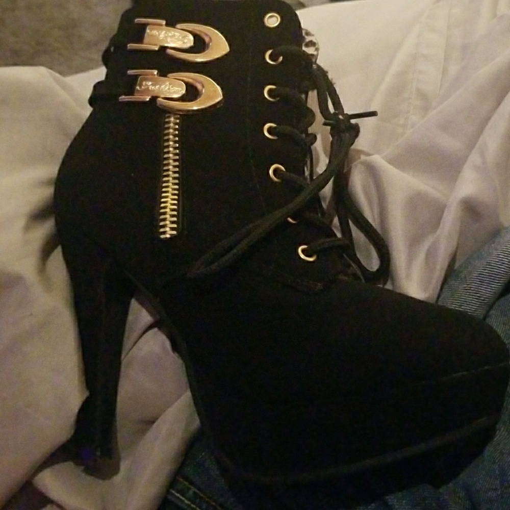 Black boots